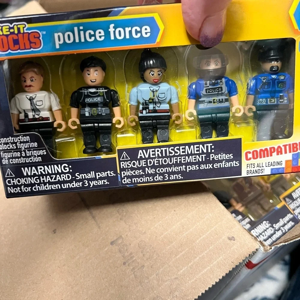 Make it Blocks Mini Figures Firefighters, Police Sets 65 NEW Building Packs
